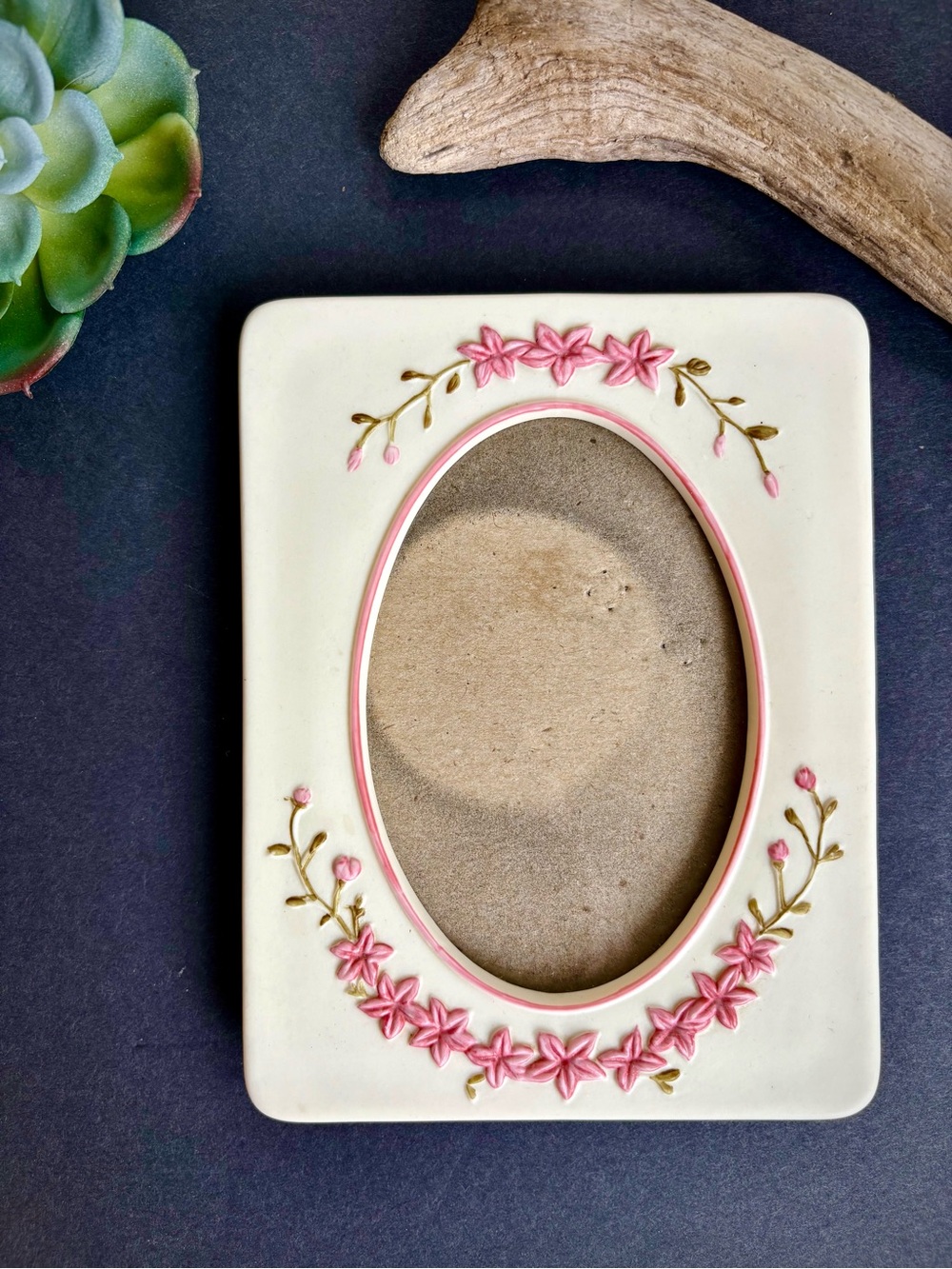 Hallmark Brand Resin Floral Picture Frame- Cottagecore Granny Style Home Accent